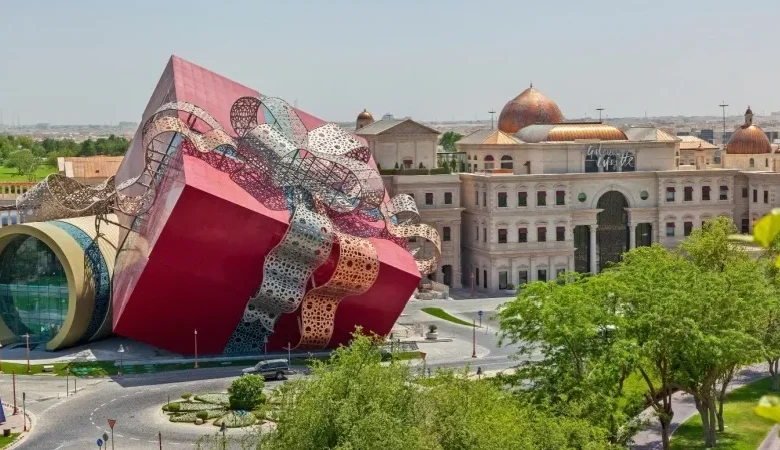 The Evolution of Contemporary Art in Qatar: A Fusion of Heritage and Innovation